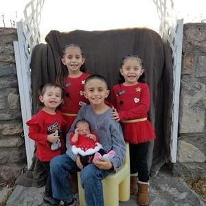 Meet your Posher, Robert n kendra